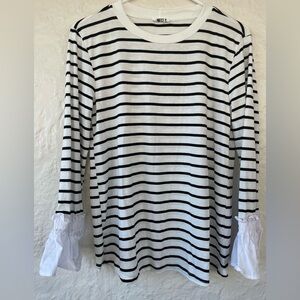 West K Classic Black/White Striped Women’s Woven-Ruffle-Cup Striped Knit Tee, M